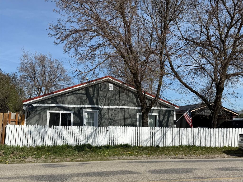 Photo of 804 S 5th Avenue, Plains, MT 59859 (MLS # 30068910)