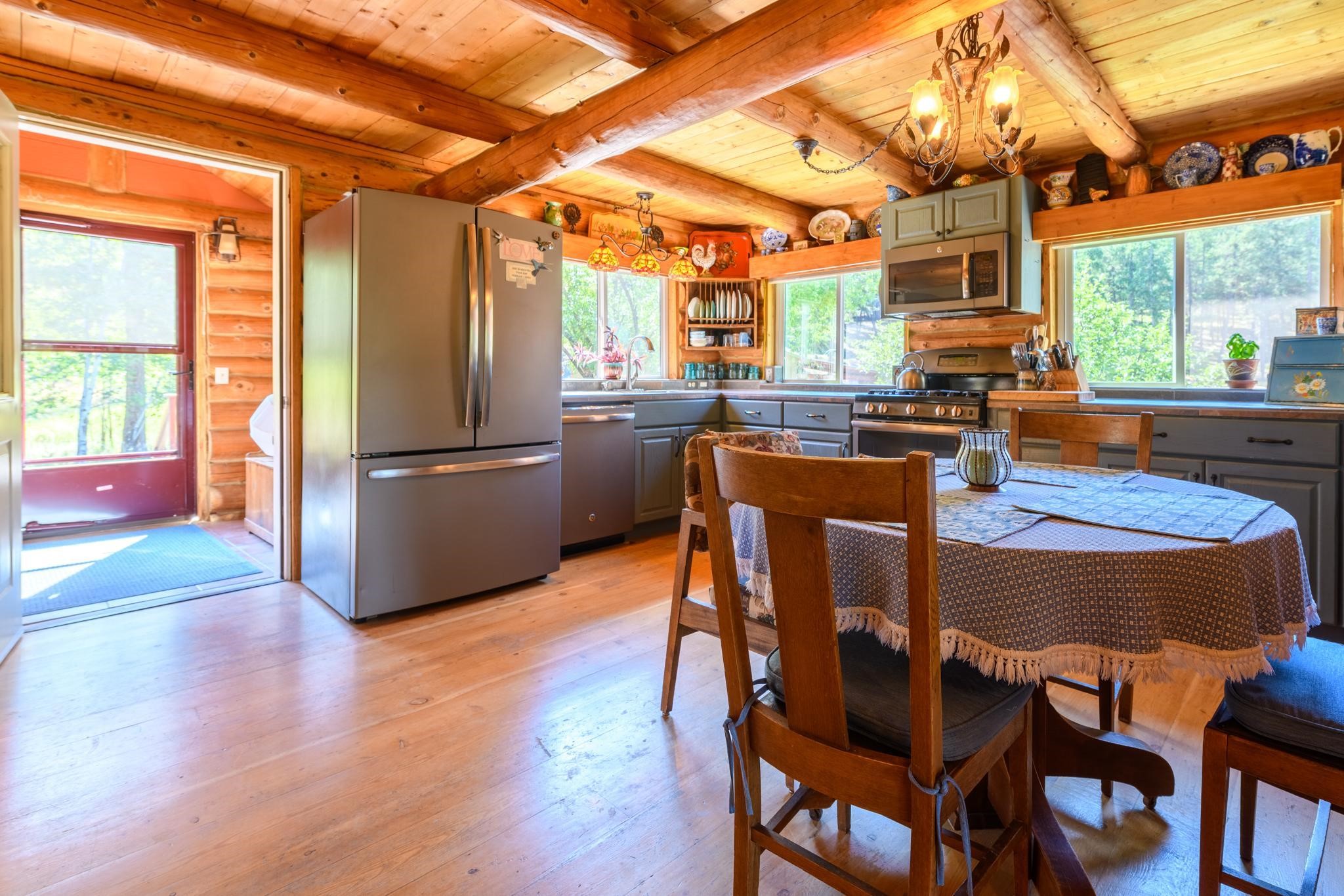 5899 Black Lake Road
