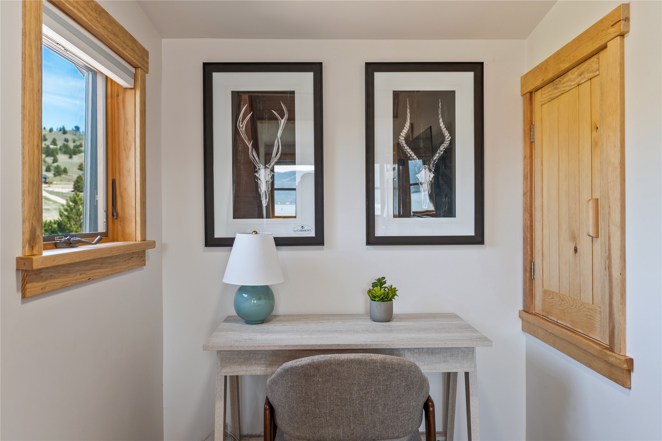 Elmo, Montana 59915, United States, 3 Bedrooms Bedrooms, ,4 BathroomsBathrooms,Residential,Active,252366