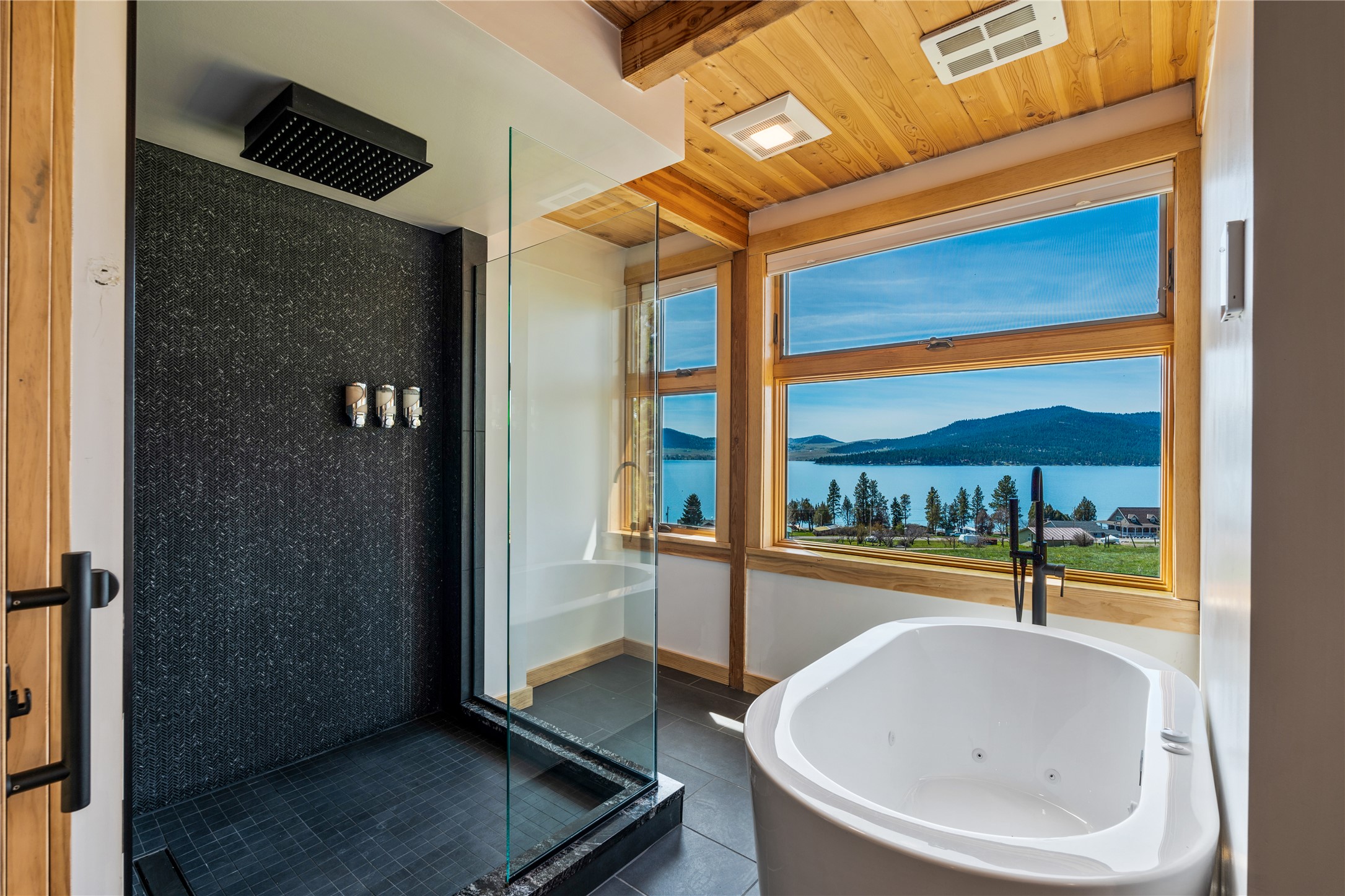 Elmo, Montana 59915, United States, 3 Bedrooms Bedrooms, ,4 BathroomsBathrooms,Residential,Active,252366