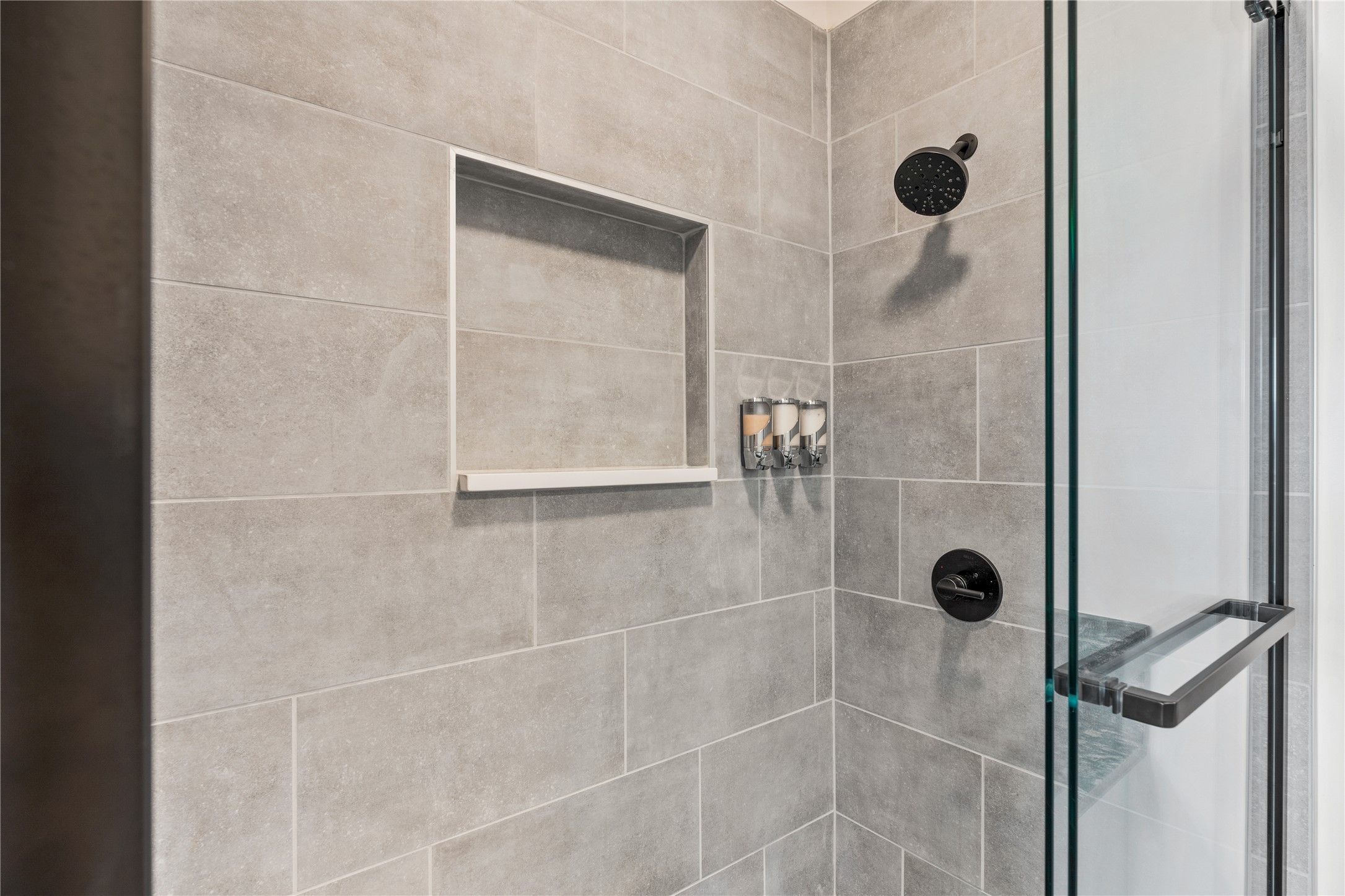 Elmo, Montana 59915, United States, 3 Bedrooms Bedrooms, ,4 BathroomsBathrooms,Residential,Active,252366