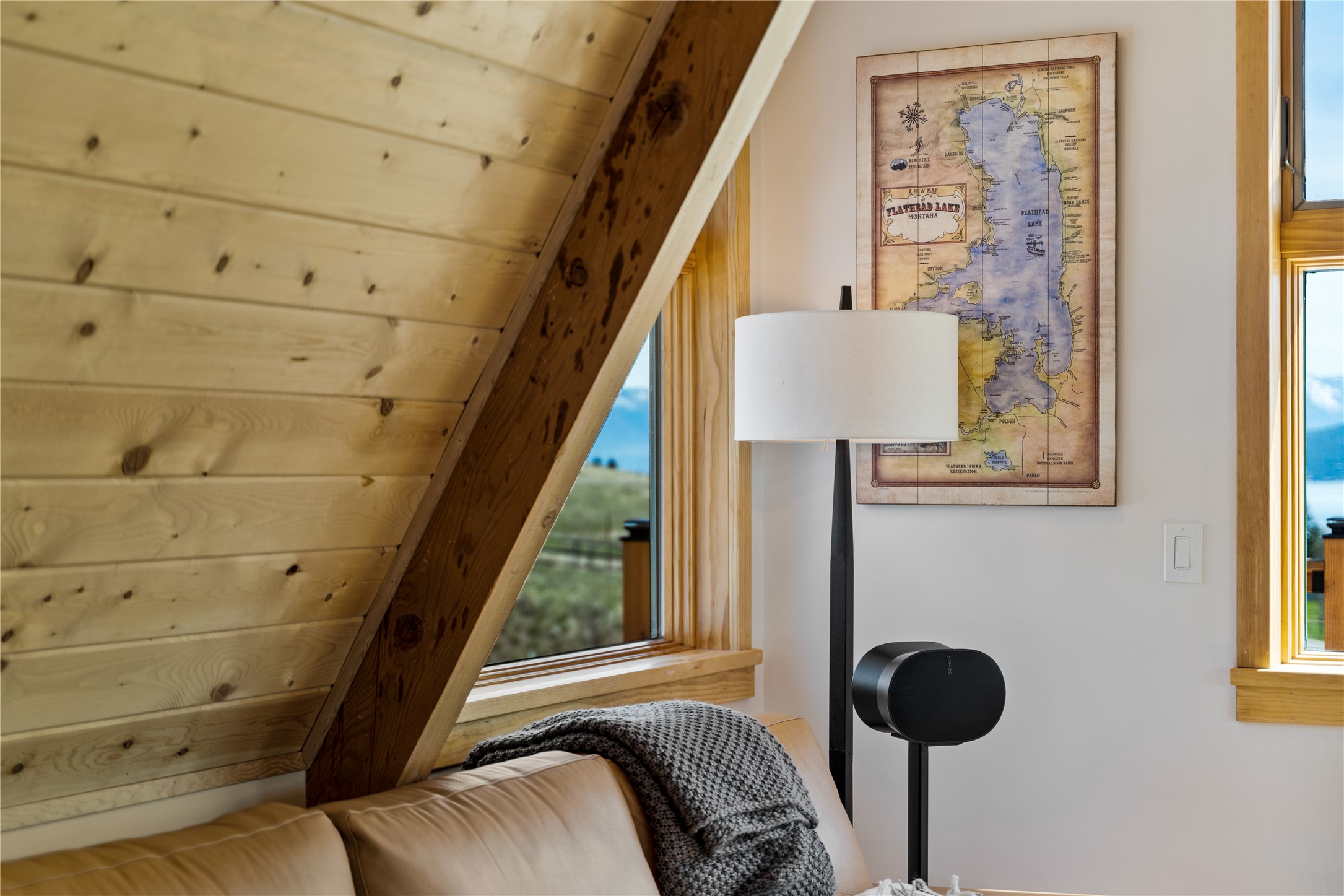 Elmo, Montana 59915, United States, 3 Bedrooms Bedrooms, ,4 BathroomsBathrooms,Residential,Active,252366