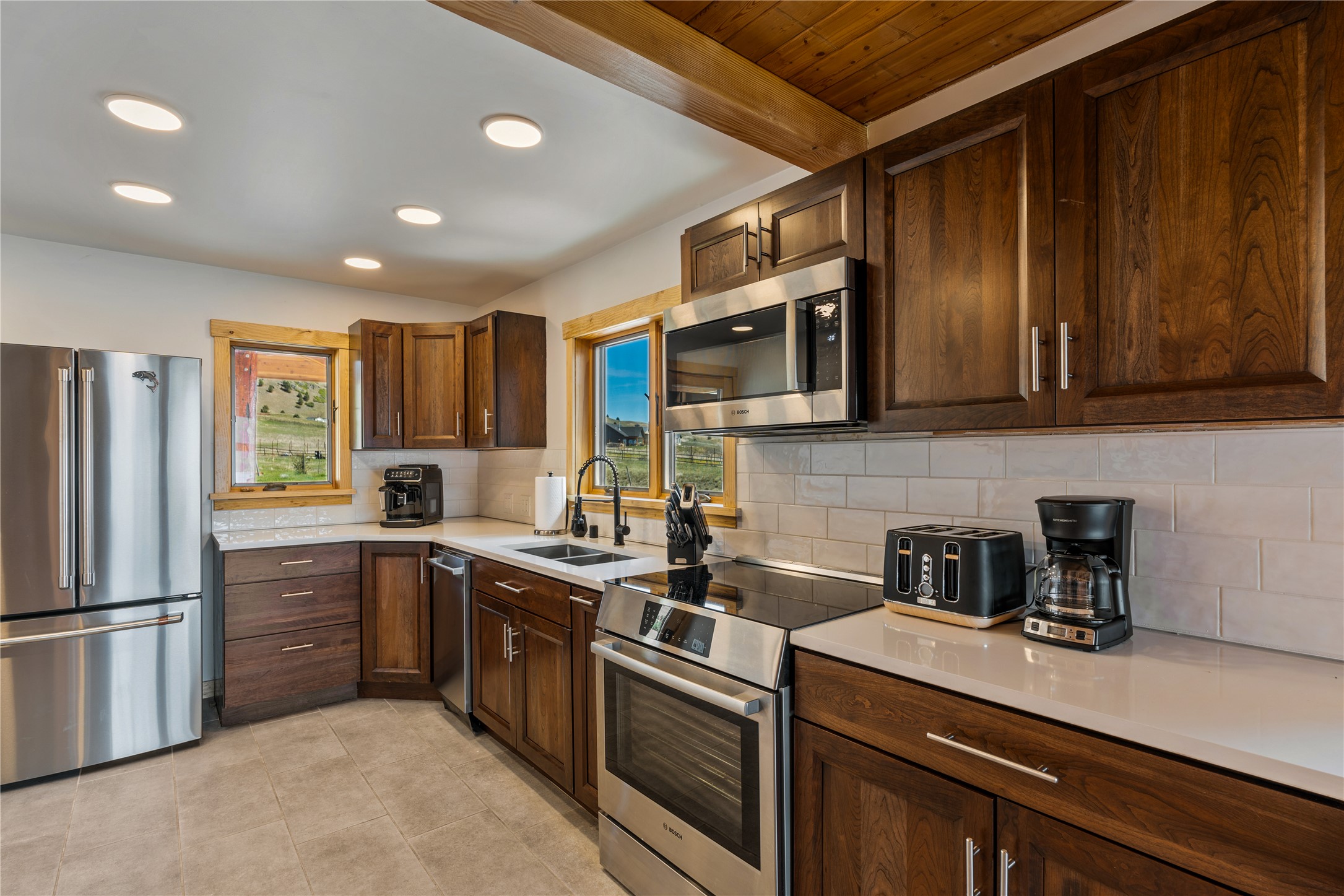 Elmo, Montana 59915, United States, 3 Bedrooms Bedrooms, ,4 BathroomsBathrooms,Residential,Active,252366