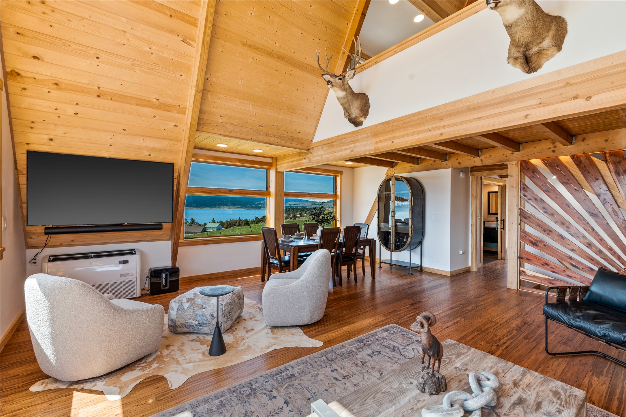 Elmo, Montana 59915, United States, 3 Bedrooms Bedrooms, ,4 BathroomsBathrooms,Residential,Active,252366