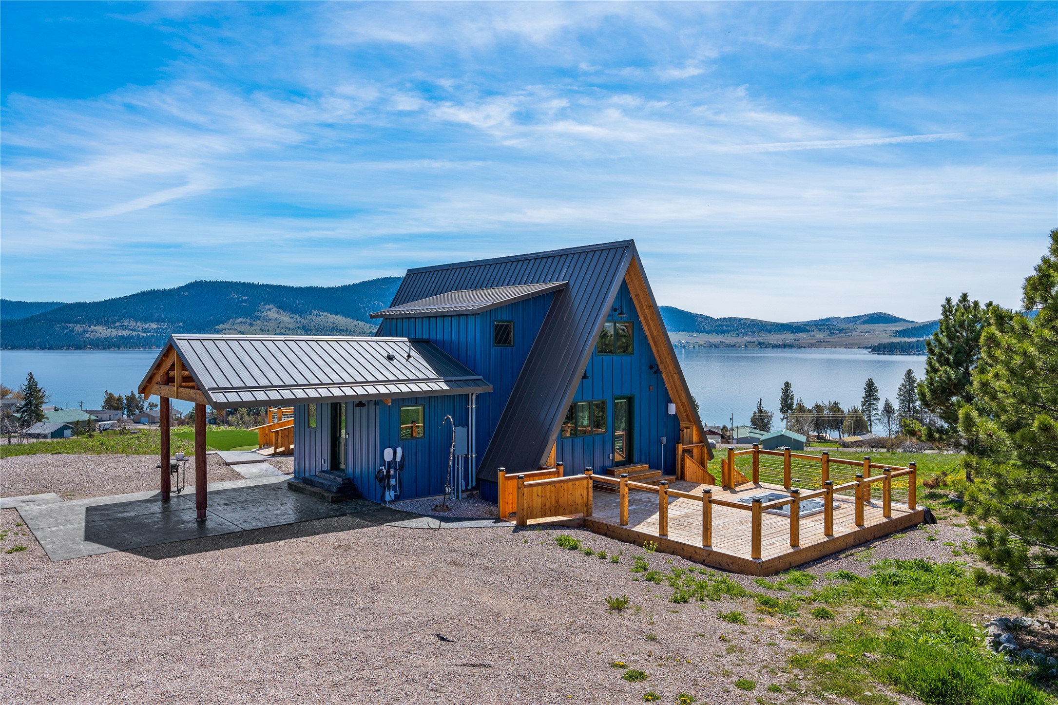 Elmo, Montana 59915, United States, 3 Bedrooms Bedrooms, ,4 BathroomsBathrooms,Residential,Active,252366