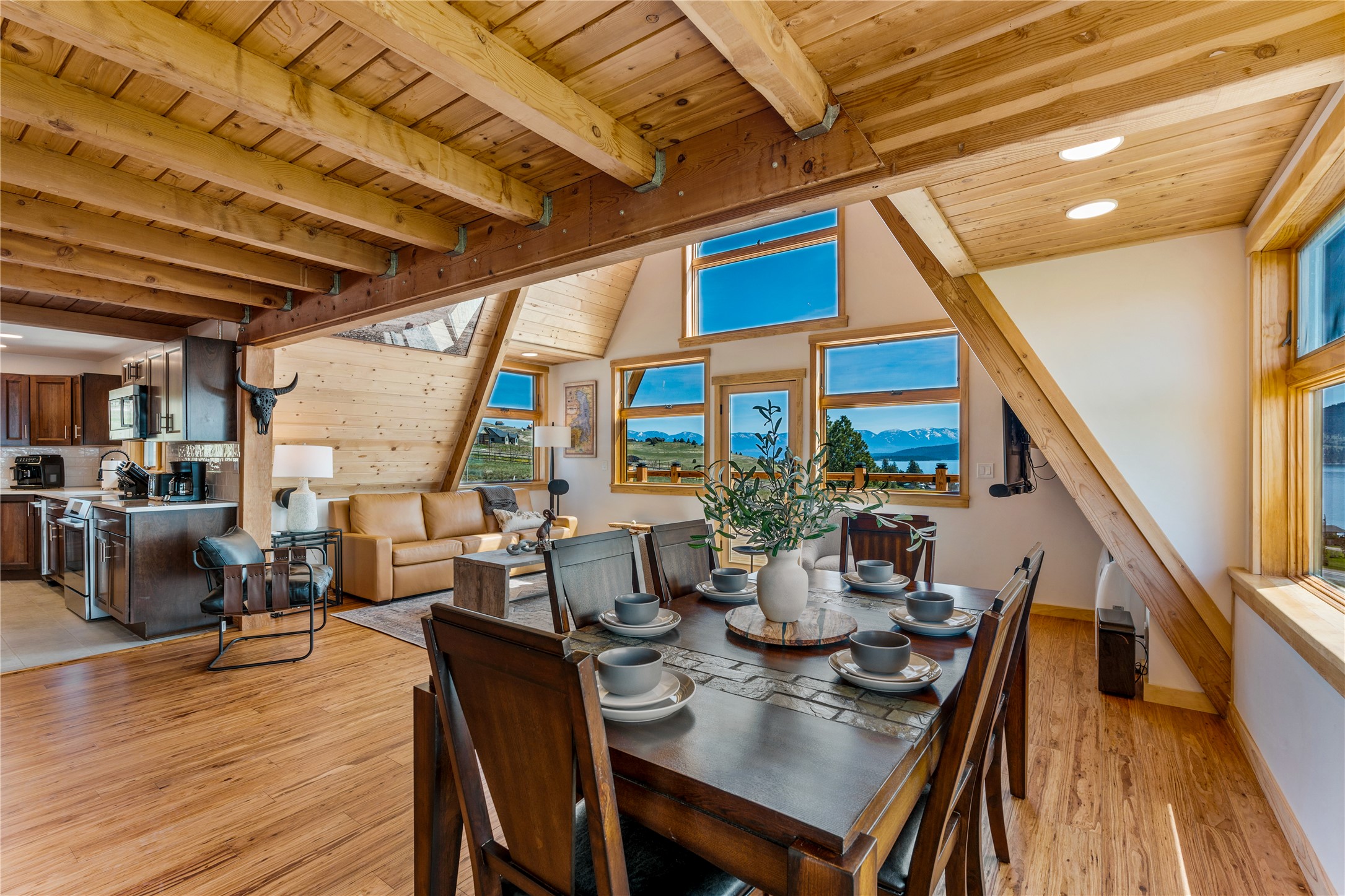 Elmo, Montana 59915, United States, 3 Bedrooms Bedrooms, ,4 BathroomsBathrooms,Residential,Active,252366