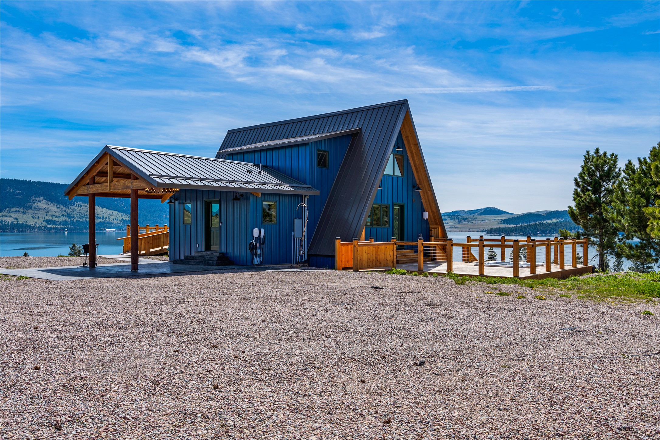 Elmo, Montana 59915, United States, 3 Bedrooms Bedrooms, ,4 BathroomsBathrooms,Residential,Active,252366