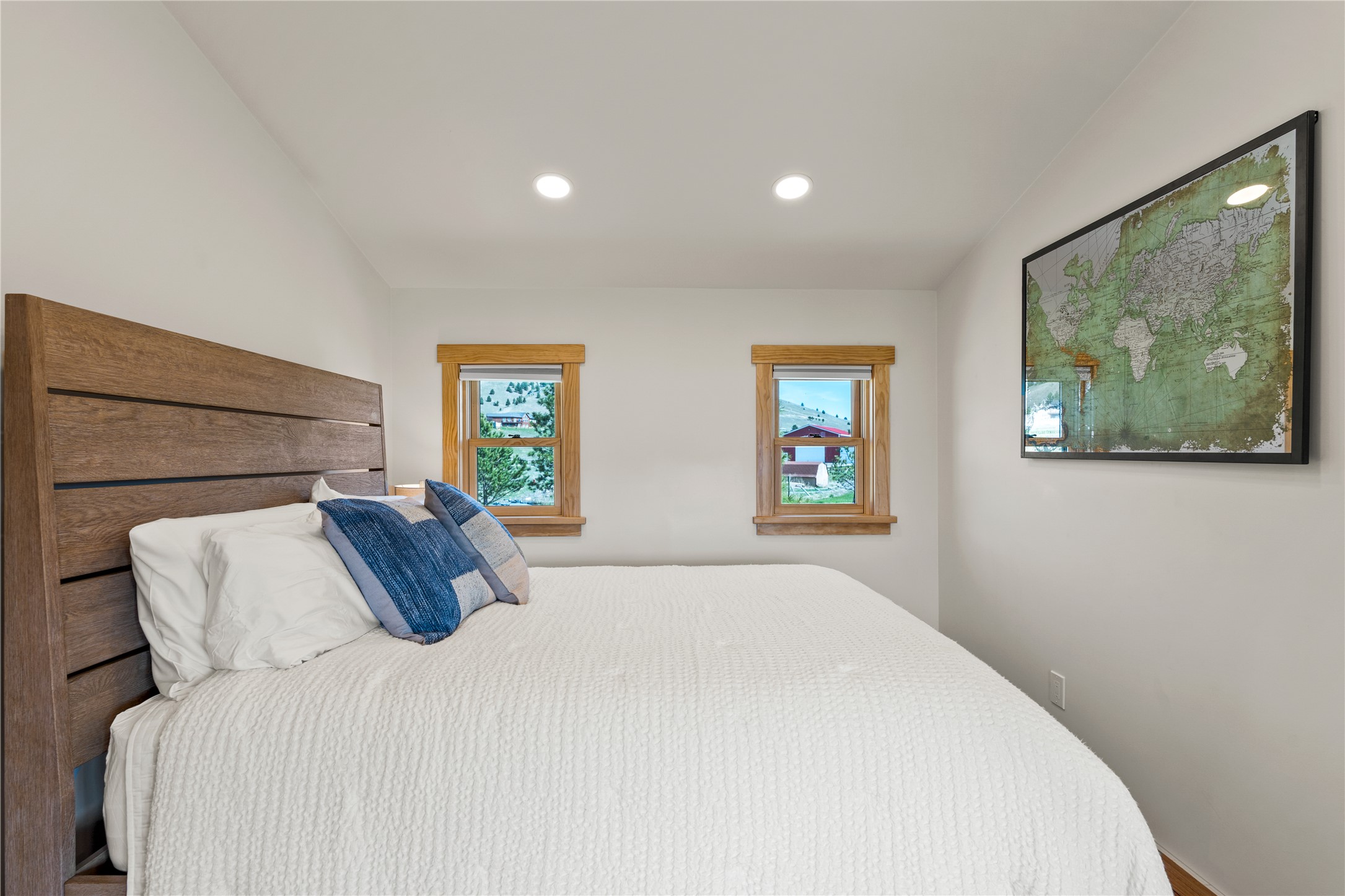 Elmo, Montana 59915, United States, 3 Bedrooms Bedrooms, ,4 BathroomsBathrooms,Residential,Active,252366