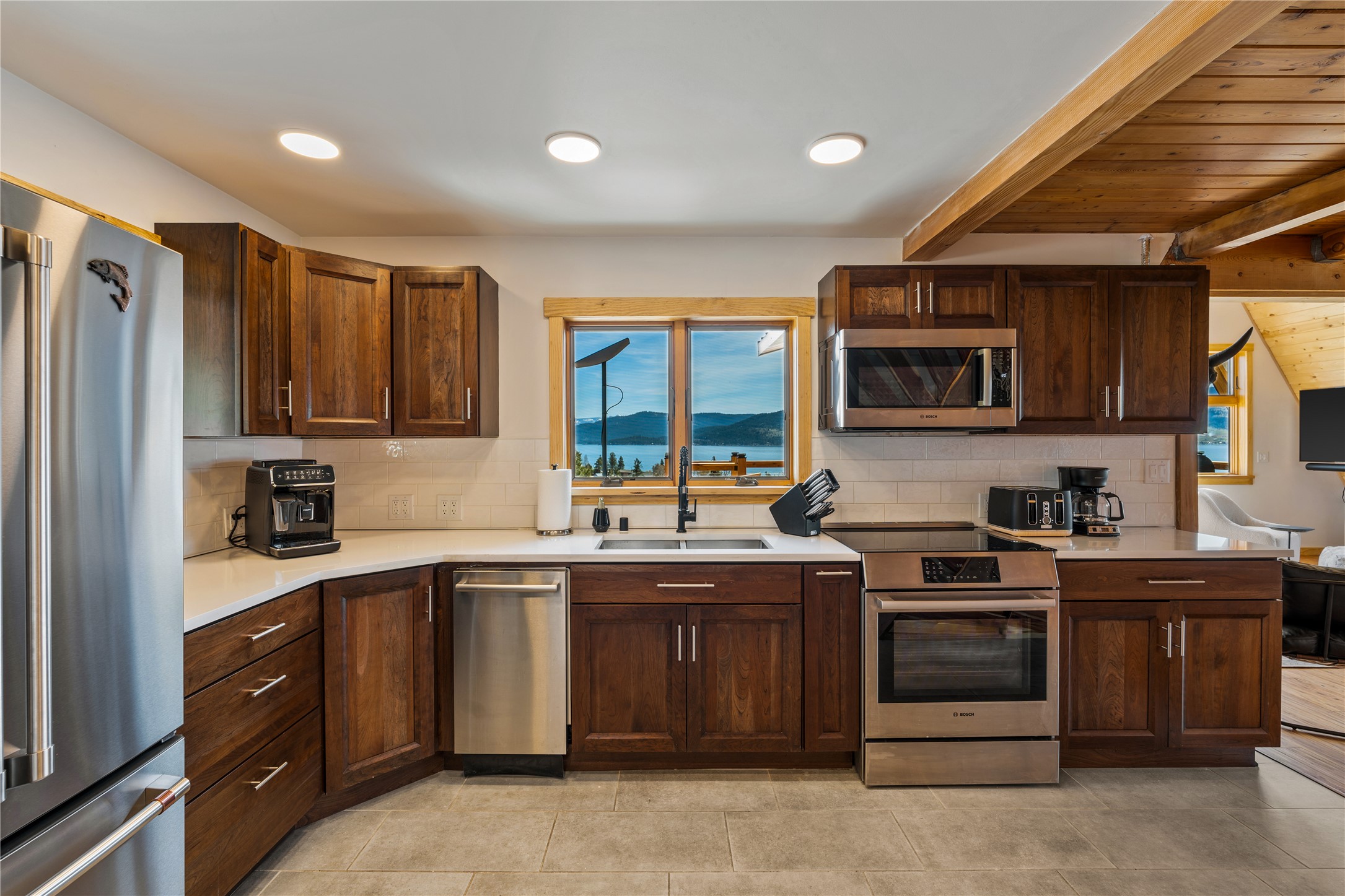 Elmo, Montana 59915, United States, 3 Bedrooms Bedrooms, ,4 BathroomsBathrooms,Residential,Active,252366