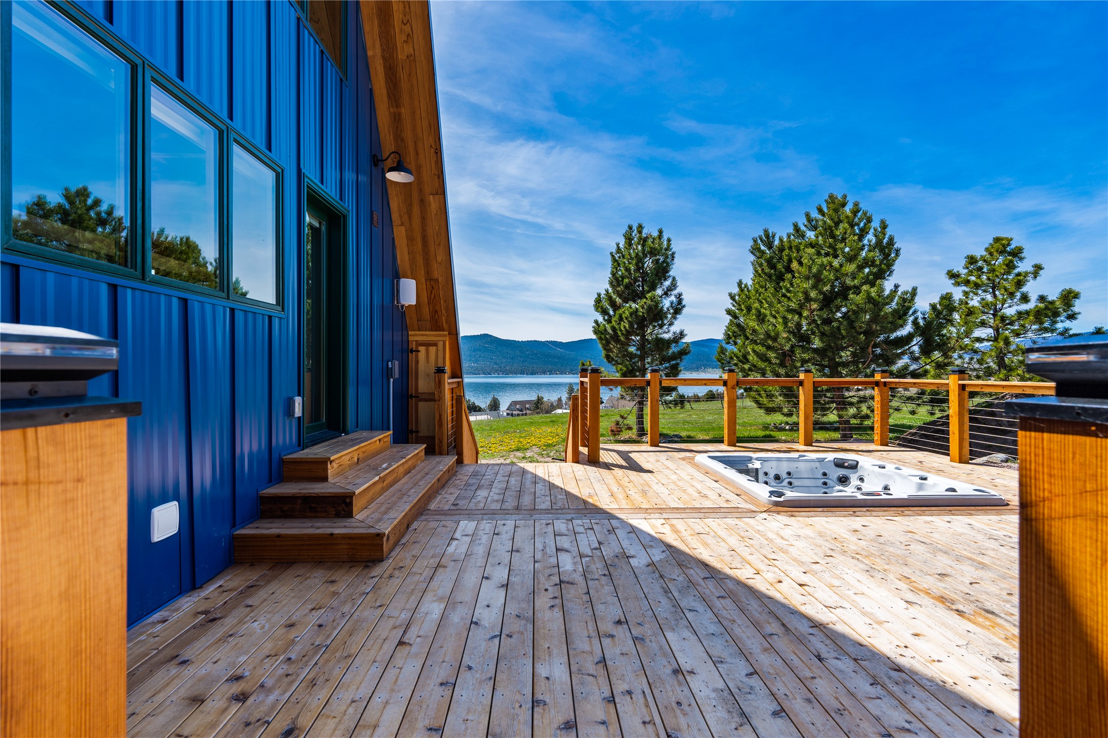 Elmo, Montana 59915, United States, 3 Bedrooms Bedrooms, ,4 BathroomsBathrooms,Residential,Active,252366