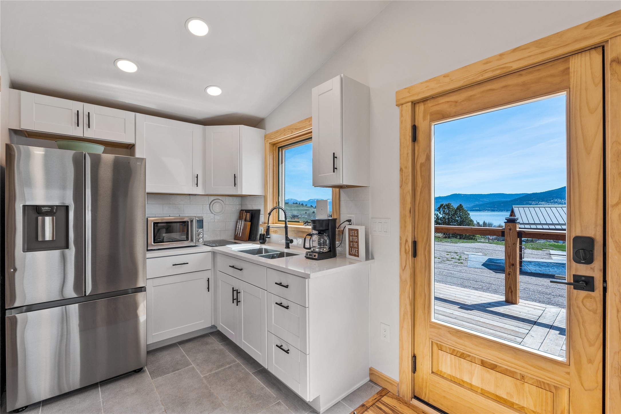 Elmo, Montana 59915, United States, 3 Bedrooms Bedrooms, ,4 BathroomsBathrooms,Residential,Active,252366