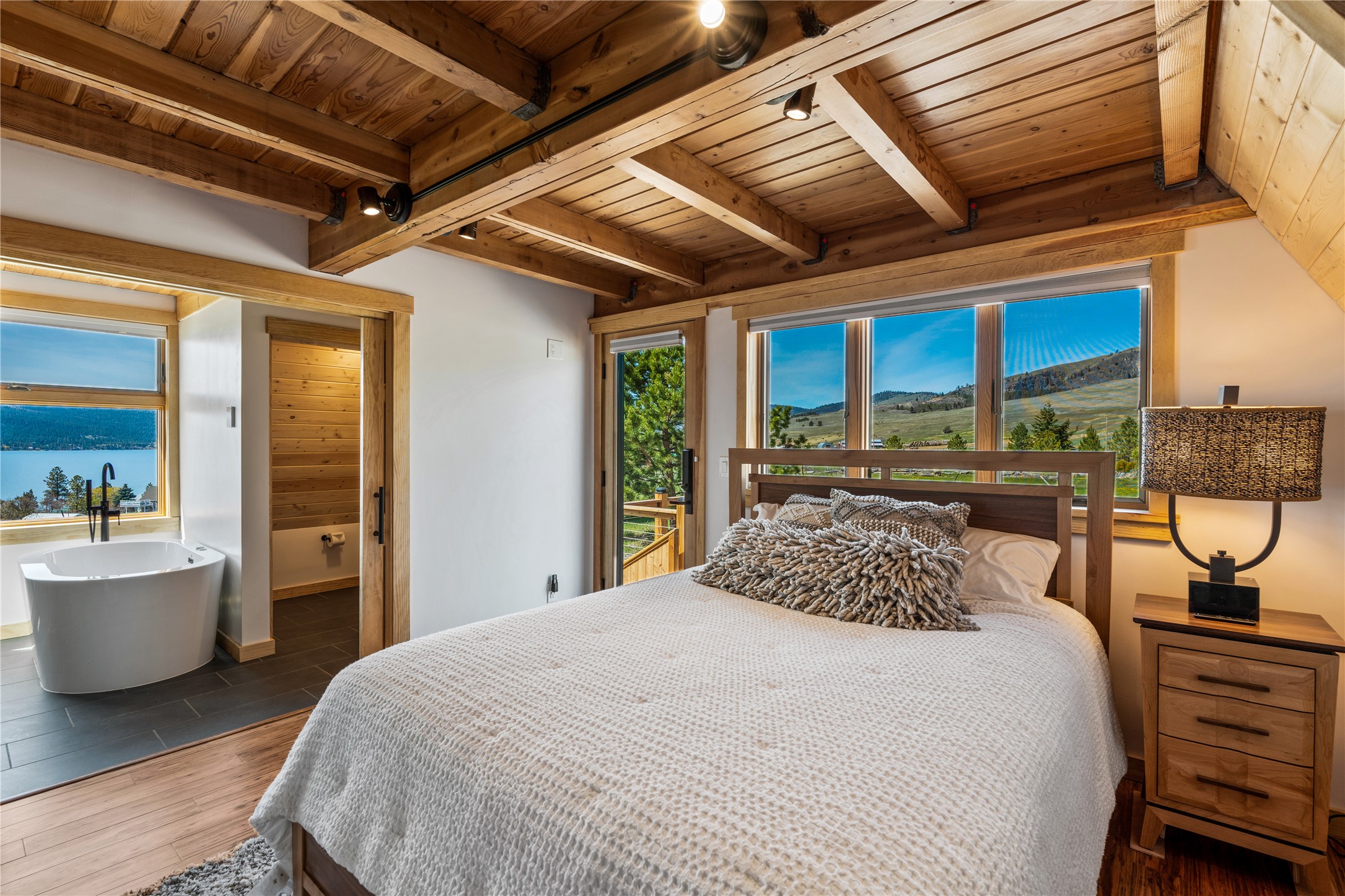 Elmo, Montana 59915, United States, 3 Bedrooms Bedrooms, ,4 BathroomsBathrooms,Residential,Active,252366