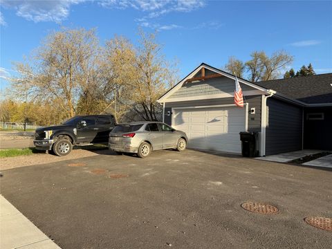 Photo of 98 Mackin Court, Kalispell, MT 59901 (MLS # 30071181)