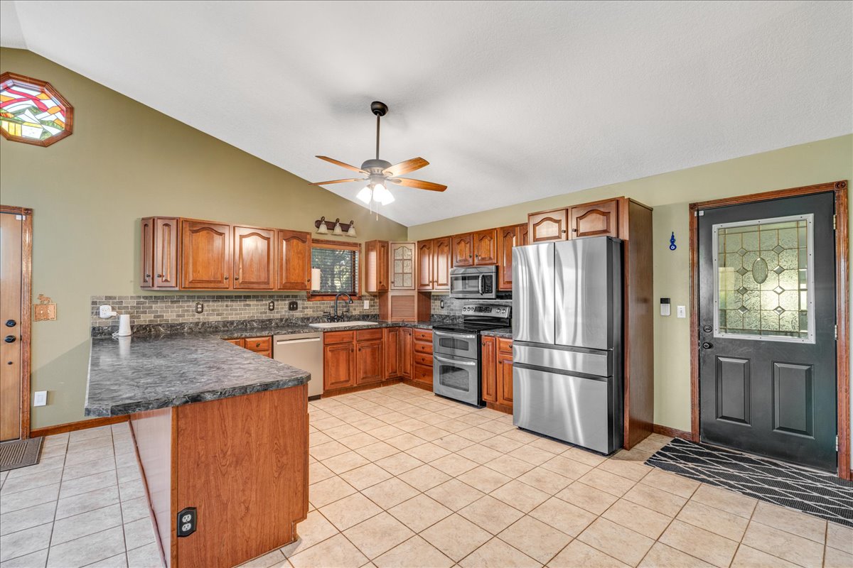 865 Stockett Road