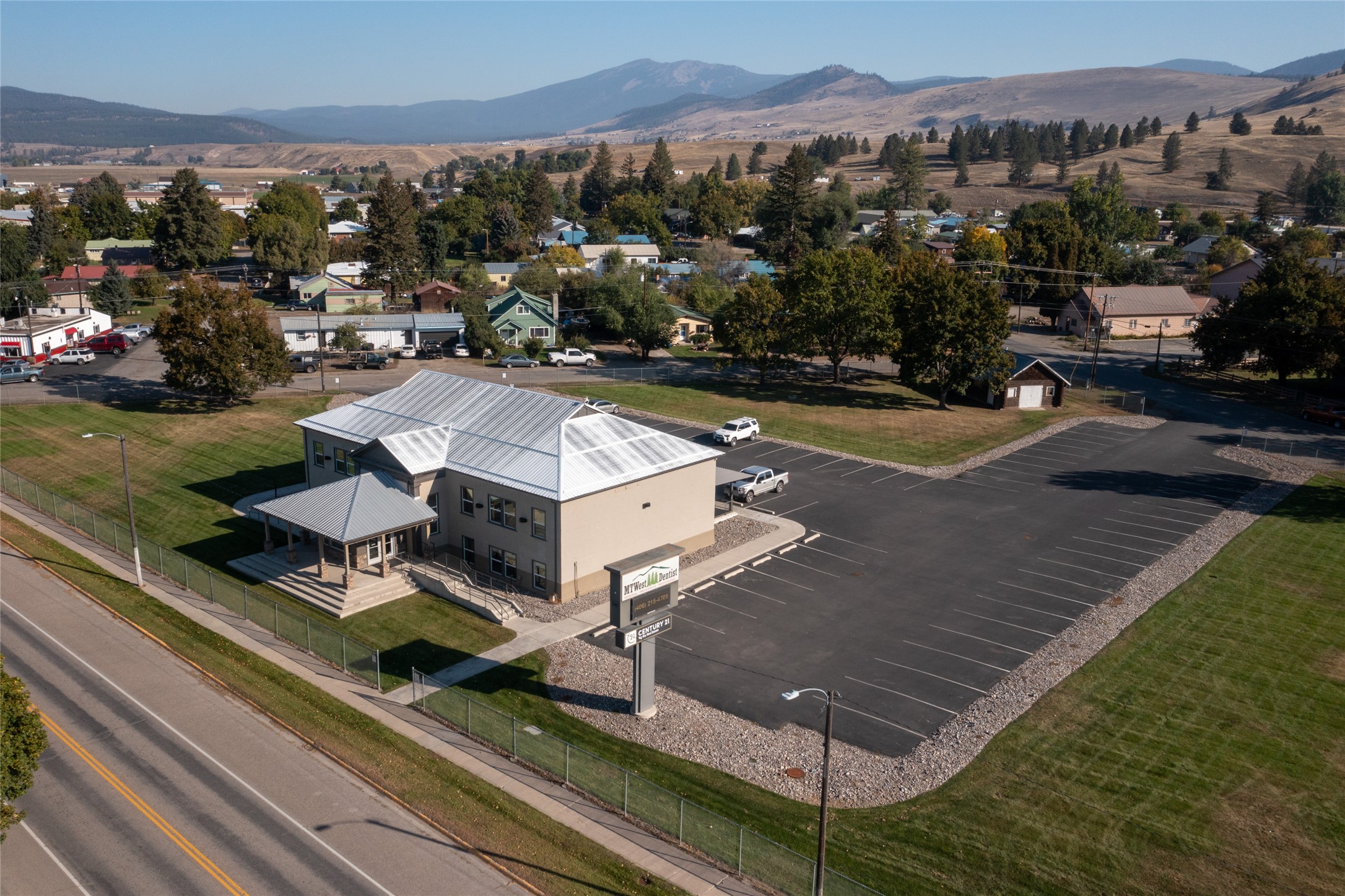 200 W Railroad Avenue