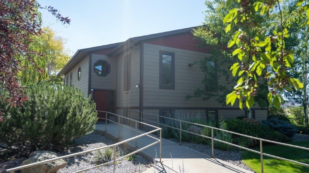 2823 Airport Road