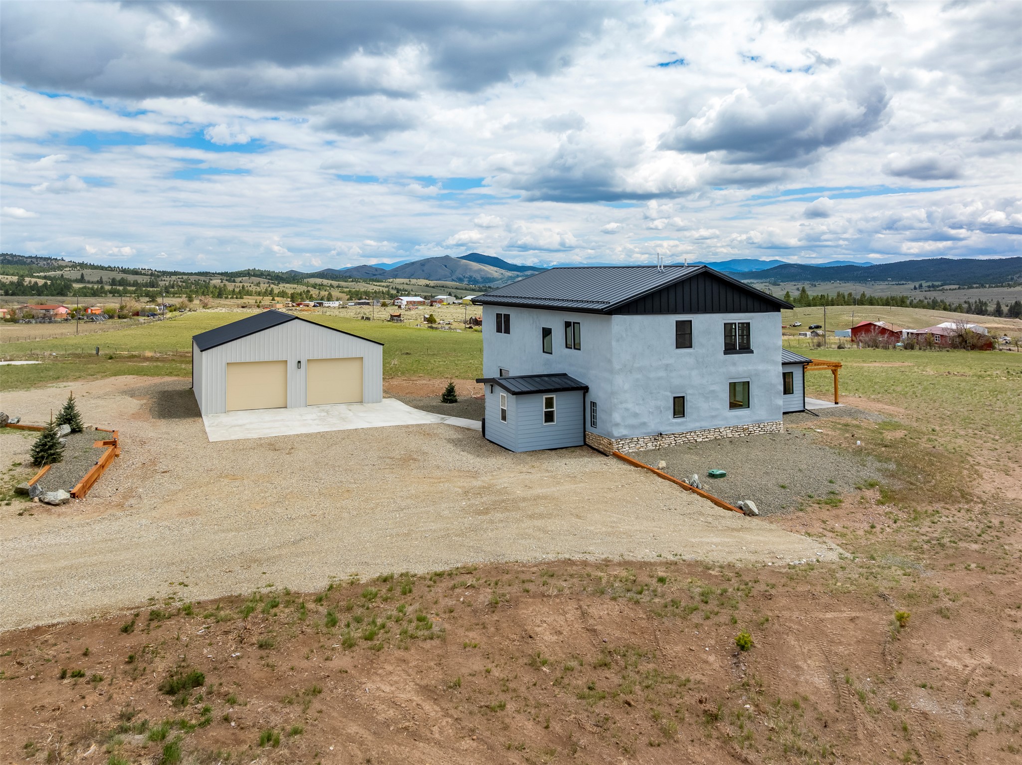 5730 Racehorse Loop