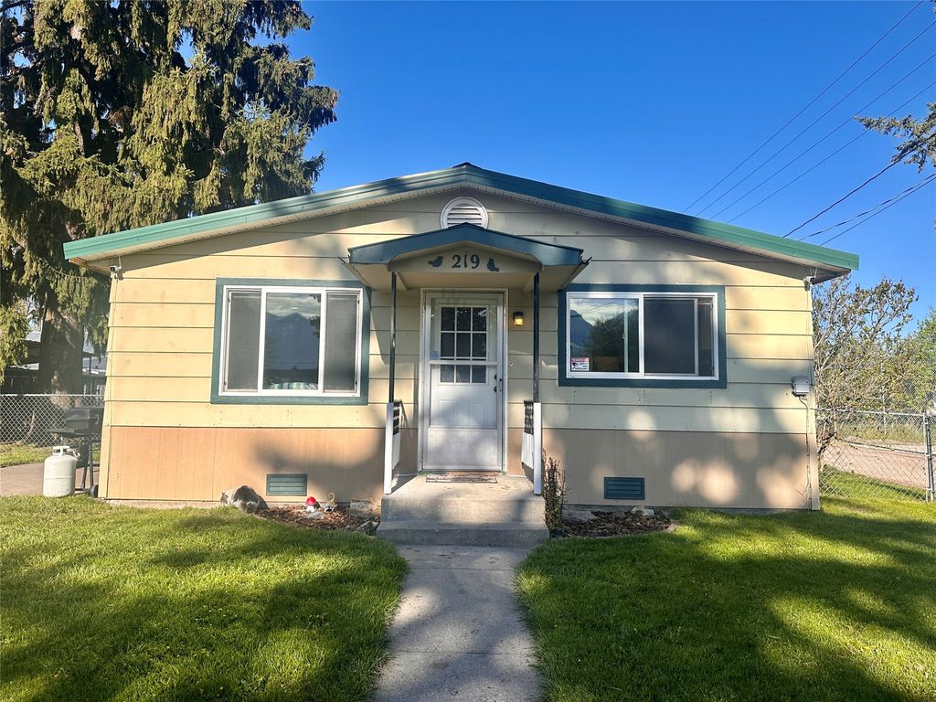Photo of 219 4th Avenue SW, Ronan, MT 59864 (MLS # 30070199)
