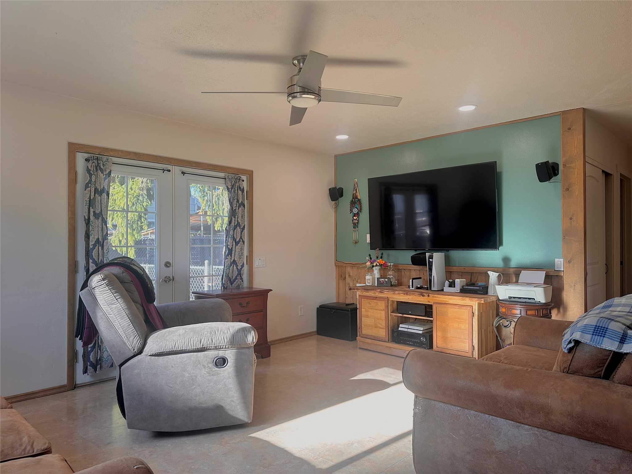 219 4th Avenue SW