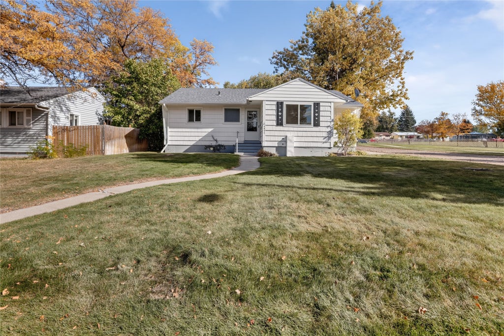 Photo of 1321 15th Street S, Great Falls, MT 59405 (MLS # 30079210)