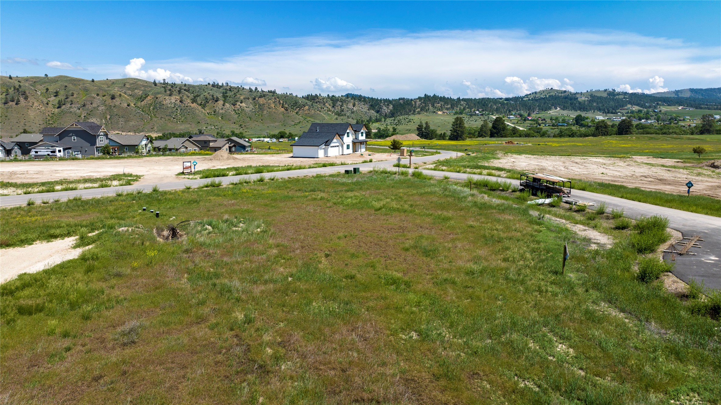5476 Fireweed Loop