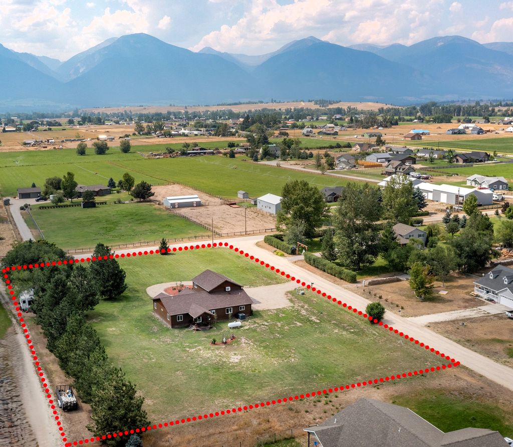 Photo of 4440 Sunburst Lane, Stevensville, MT 59870 (MLS # 30055971)