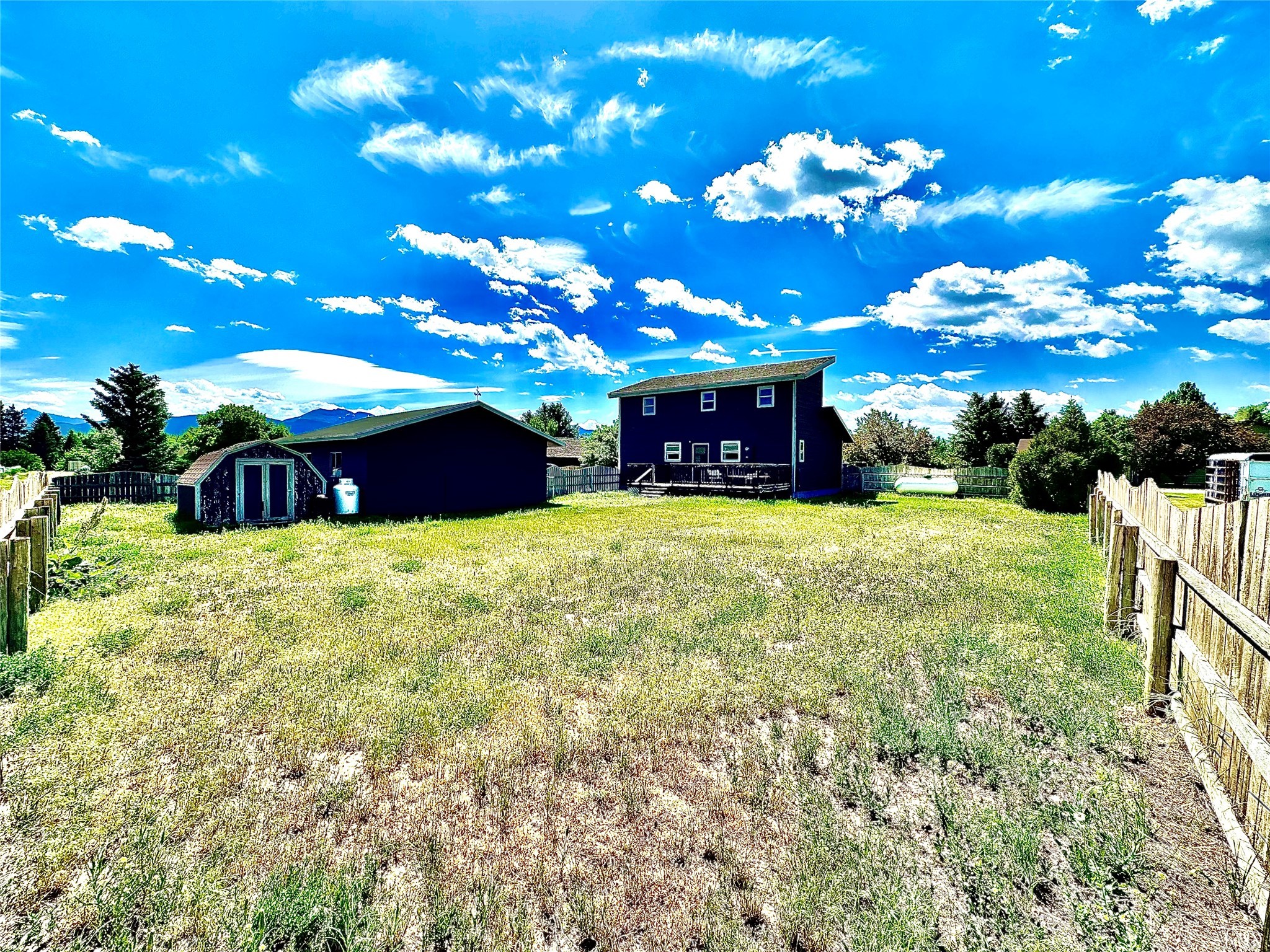 310 W Armitage Street