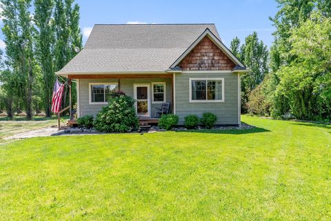 Photo of 5014 Eastside Highway Hwy, Stevensville, MT 59870 (MLS # 30052217)