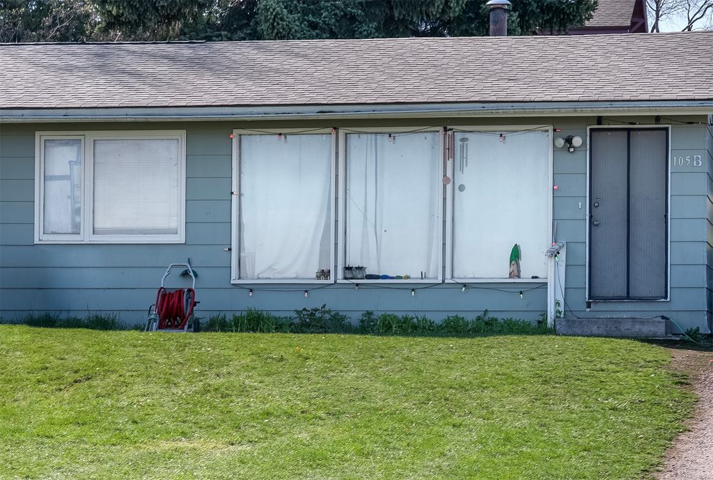 Photo of 105 11th Avenue W, Polson, MT 59860 (MLS # 30068774)