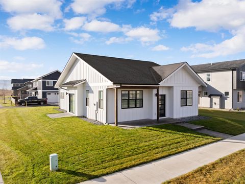 Photo of 710 August Way, Kalispell, MT 59901 (MLS # 30060508)