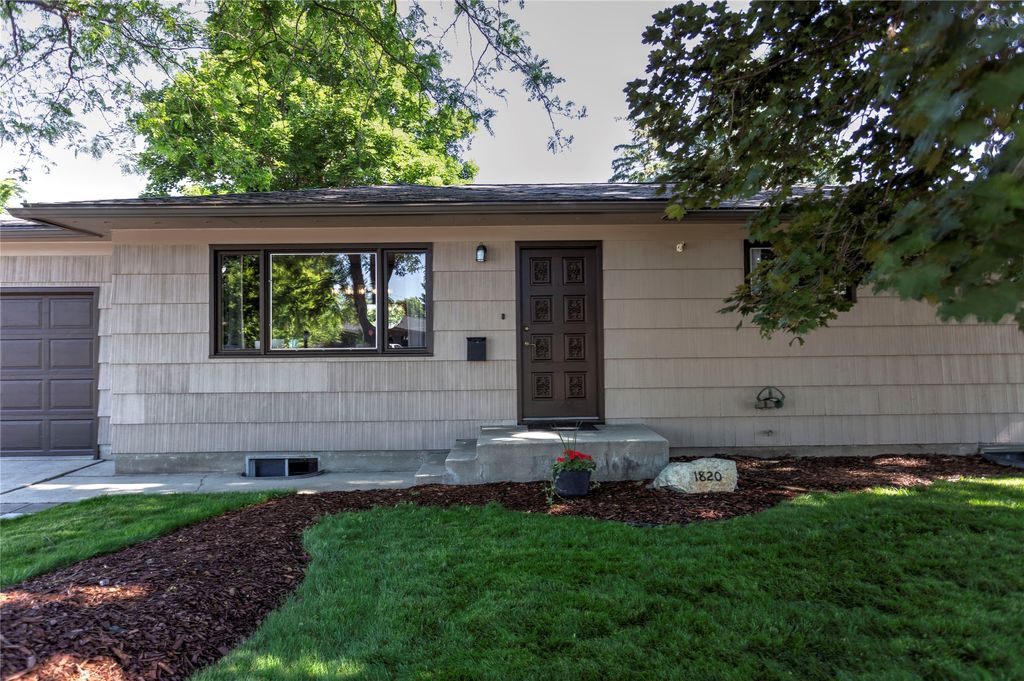Photo of 1820 Dixon Avenue, Missoula, MT 59801 (MLS # 30073593)