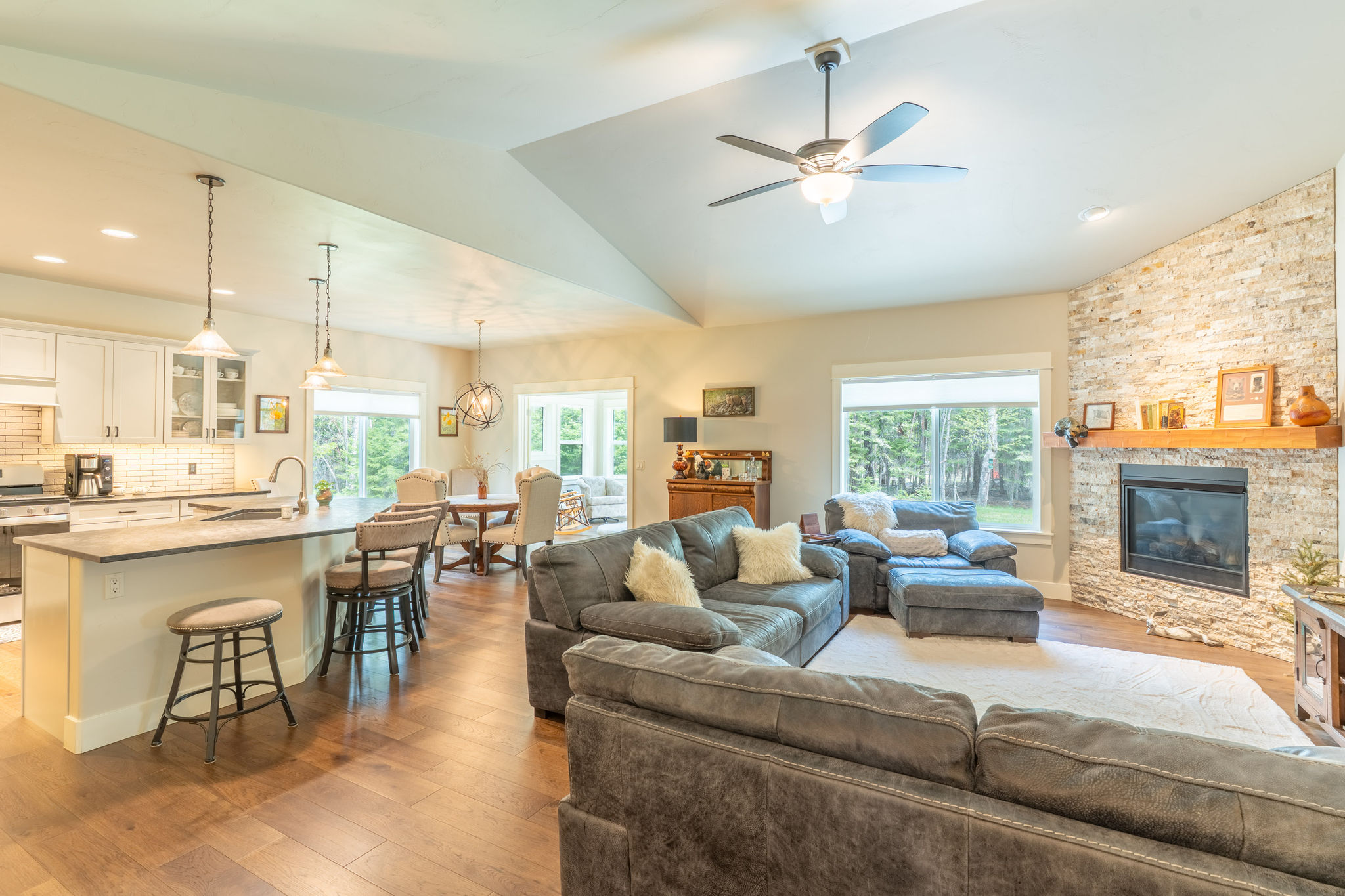 13831 Great Bear Loop