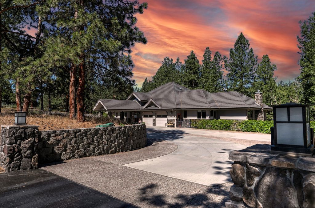 Photo of 236 Oso Trail, Victor, MT 59875 (MLS # 30052947)