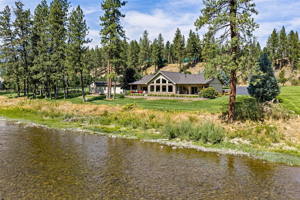 Photo of 1037 Terrace View Drive, Alberton, MT 59820 (MLS # 30077463)