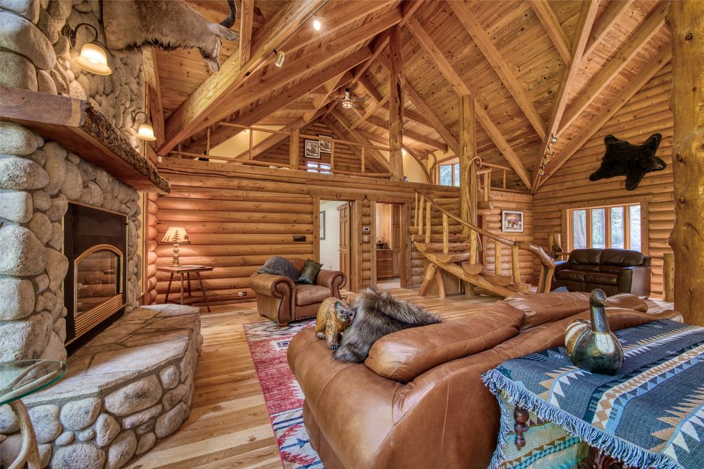 Photo of 1062 Bear Creek Trail, Victor, MT 59875 (MLS # 30068216)