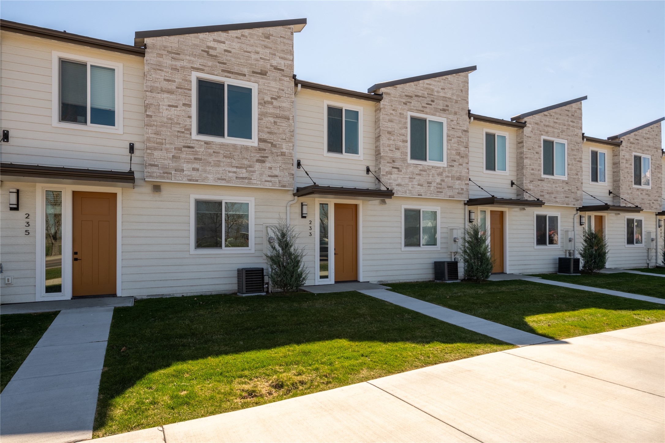 233 Fairgrounds Road