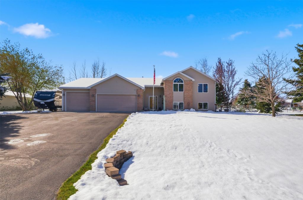 Photo of 34 Poplar Drive, Bozeman, MT 59718 (MLS # 30069355)