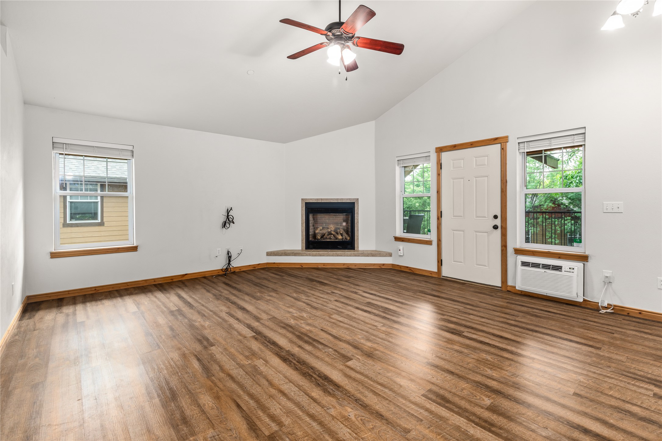 3010 Tina Avenue 306