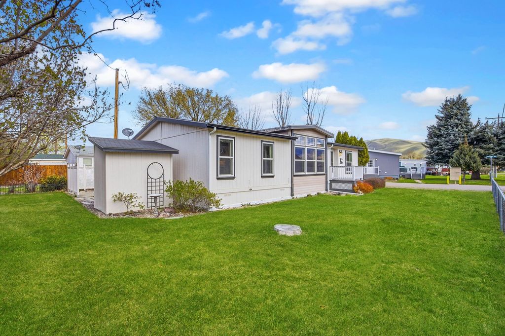 Photo of 12884 Camerons Way, Lolo, MT 59847 (MLS # 30068547)