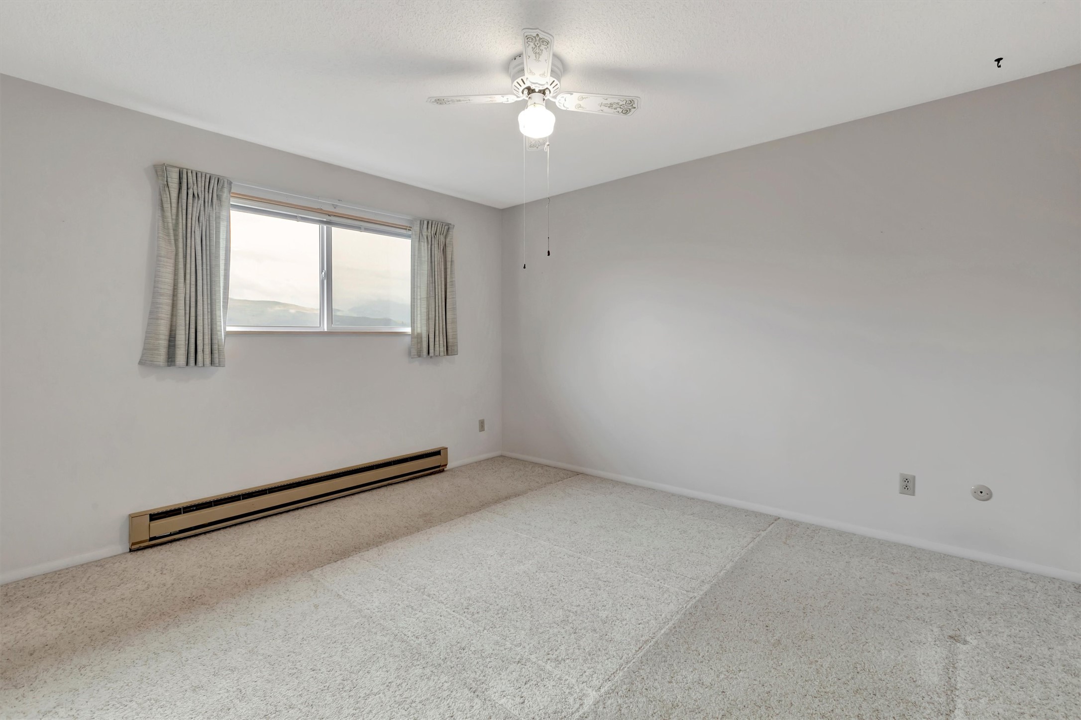 Lolo, Montana 59847, United States, 4 Bedrooms Bedrooms, ,2 BathroomsBathrooms,Residential,Active,34536