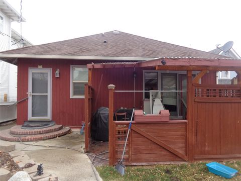 Tiny photo for 617 Locust Street, Anaconda, MT 59711 (MLS # 30067912)