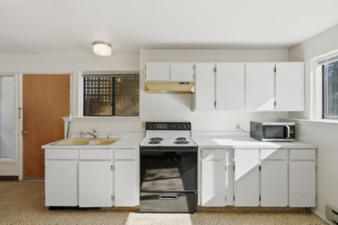 Tiny photo for 617 & 621 Rouse Avenue, Bozeman, MT 59715 (MLS # 30077012)