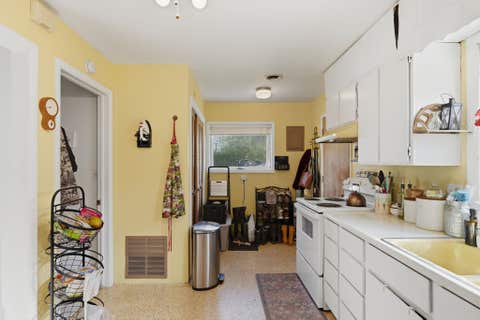Tiny photo for 617 & 621 Rouse Avenue, Bozeman, MT 59715 (MLS # 30077012)