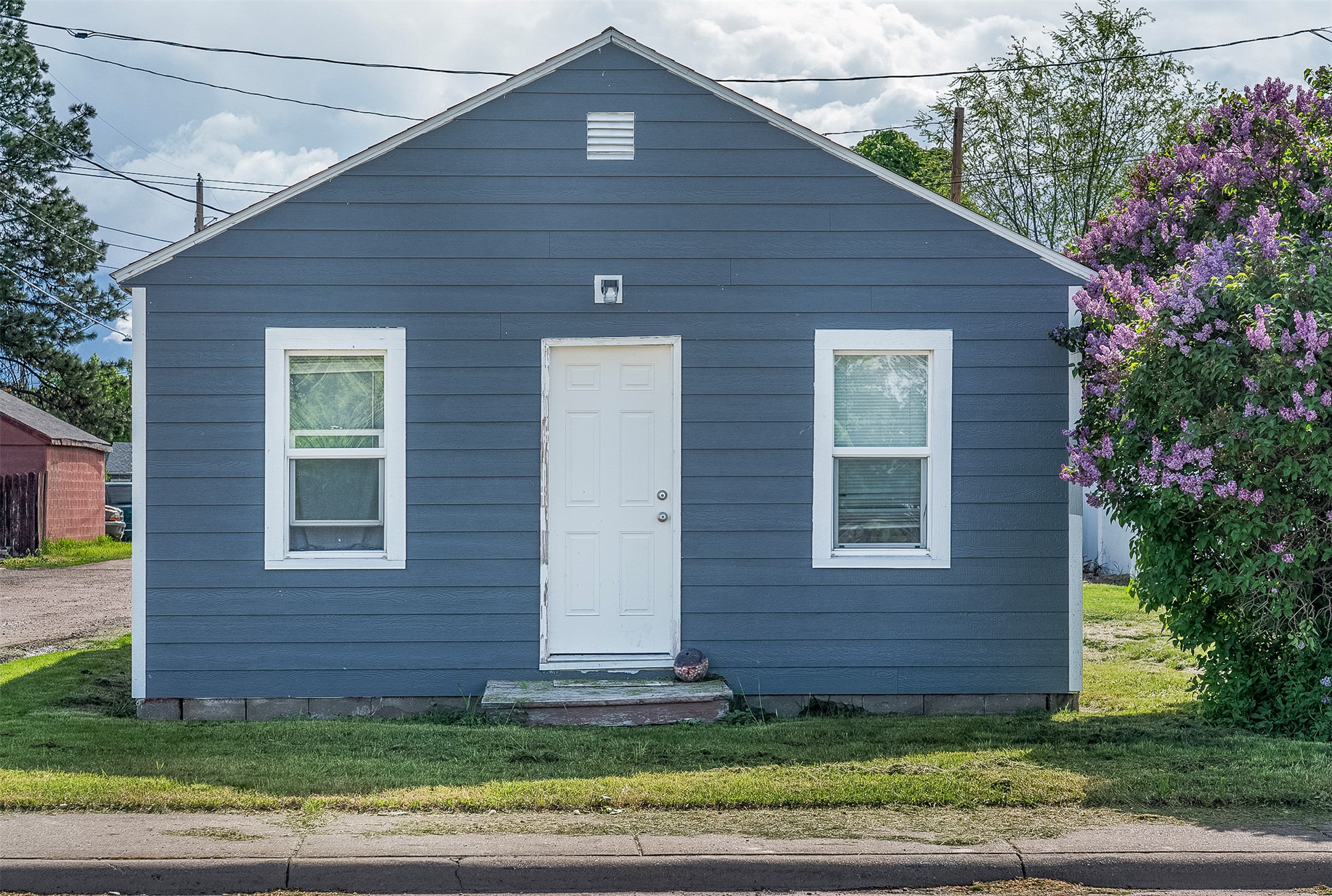 705 3rd Street W