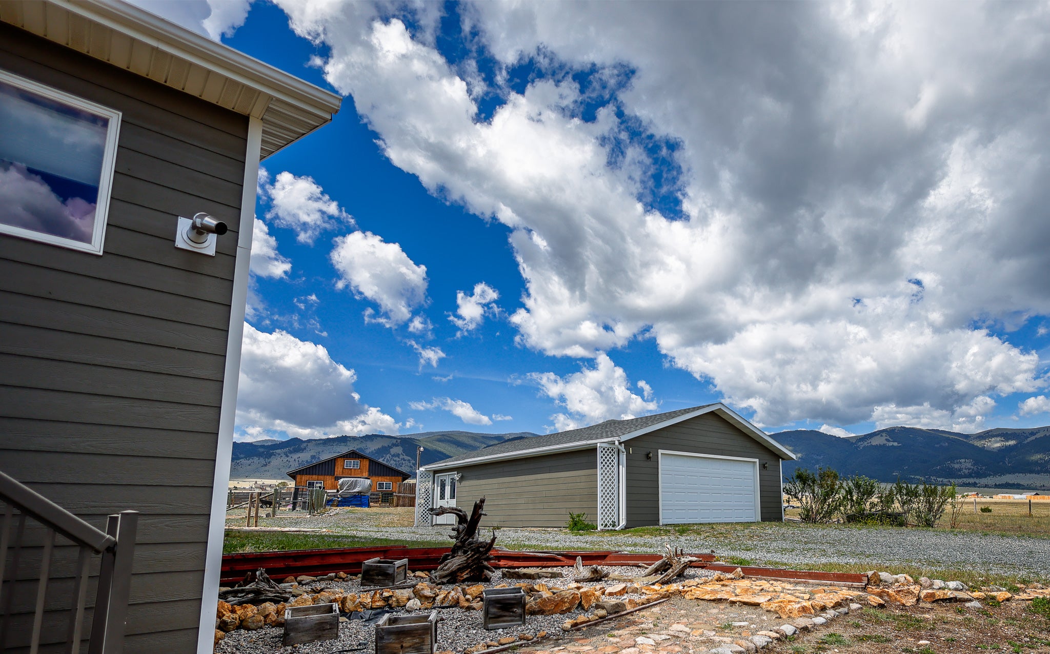 2733 Mt Highway 69