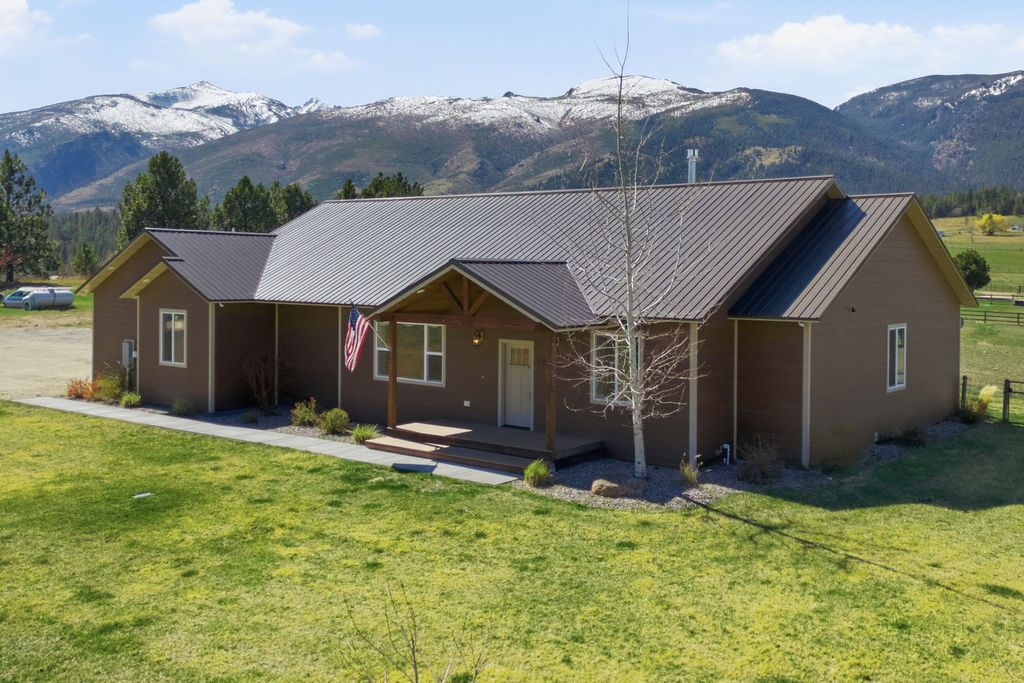 Photo of 1291 Rhonda Lane, Victor, MT 59875 (MLS # 30068430)