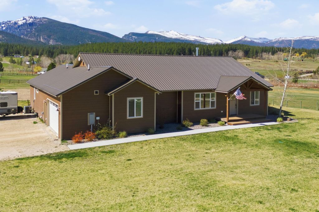 Photo of 1291 Rhonda Lane, Victor, MT 59875 (MLS # 30068430)