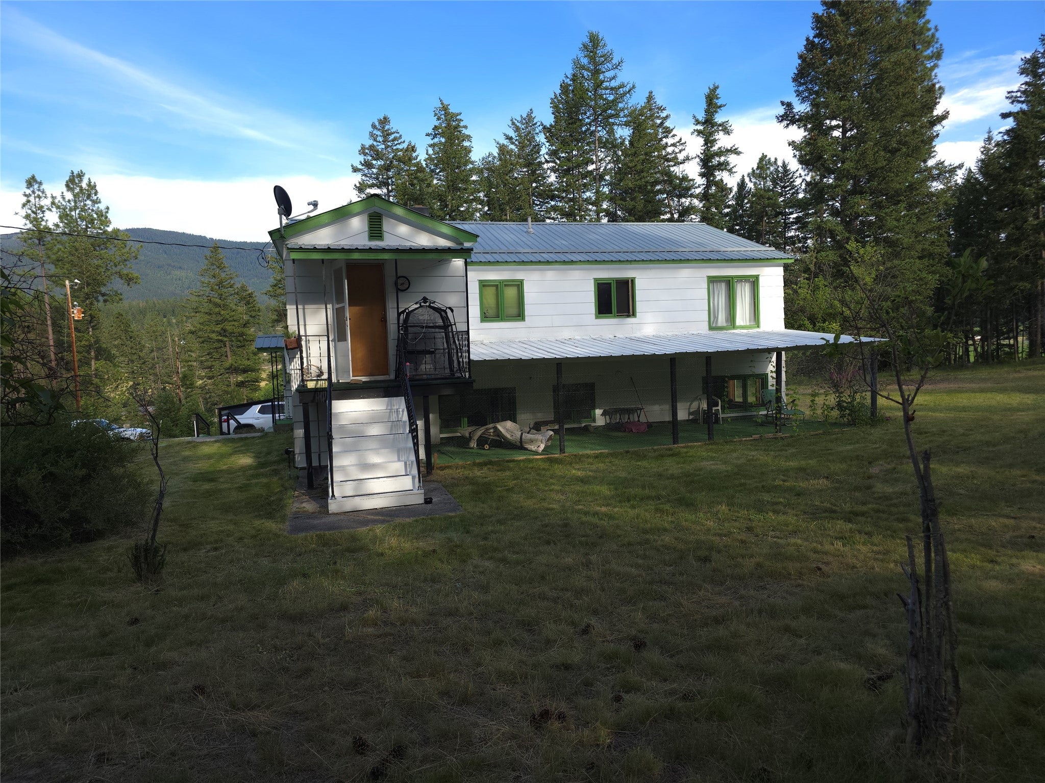 17505 US Highway 93 N