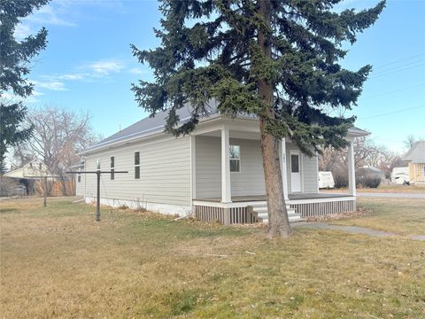 Photo of 202 1st Avenue SW, Choteau, MT 59422 (MLS # 30061349)