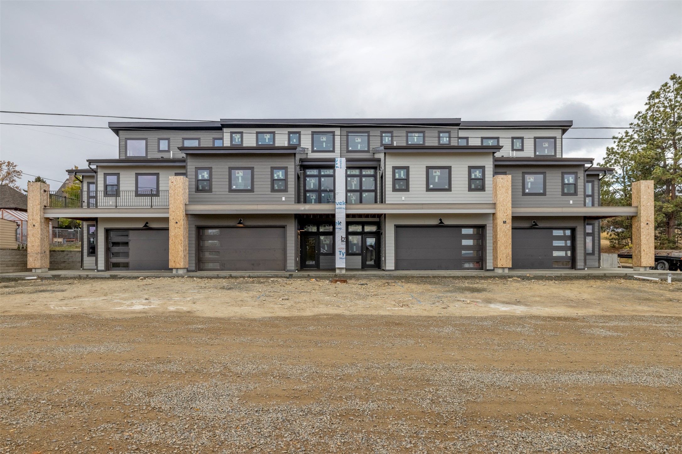 2211 Hauser Boulevard